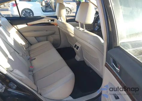 2013 Subaru Legacy 2.5I Limited z USA, uszkodzony, nr VIN 4S3BMBK67D3002990